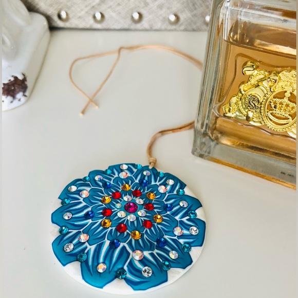 💖.. Billie Beads Millefiore 2009 Sun Catcher Mandala Necklace - Picture 6 of 9